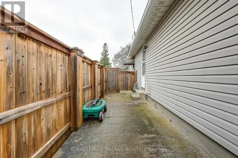 58 Vanbuskirk Drive St. Thomas ON N5R 4Z2