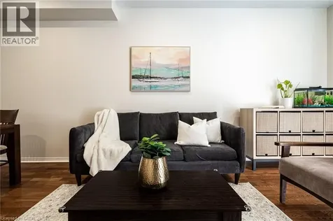 10 Davidson Boulevard Dundas ON L9H 7N9