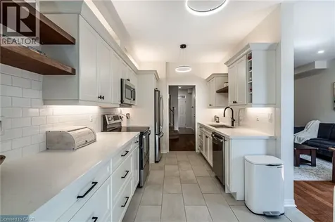 10 Davidson Boulevard Dundas ON L9H 7N9