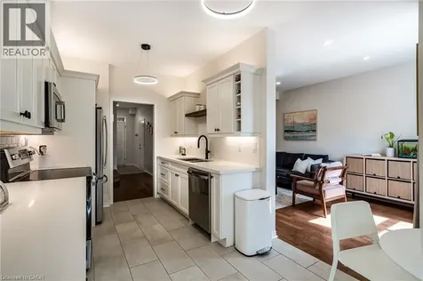 10 Davidson Boulevard Dundas ON L9H 7N9