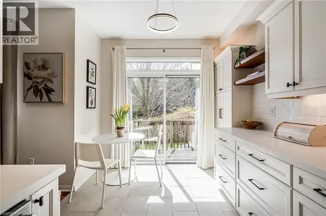 10 Davidson Boulevard Dundas ON L9H 7N9