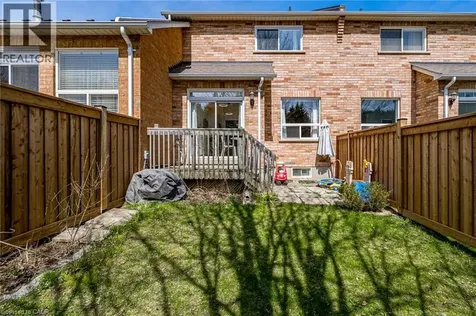 10 Davidson Boulevard Dundas ON L9H 7N9