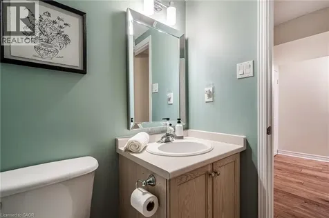 10 Davidson Boulevard Dundas ON L9H 7N9