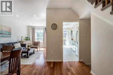 10 Davidson Boulevard Dundas ON L9H 7N9