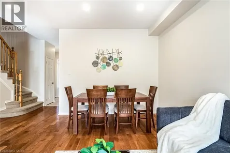 10 Davidson Boulevard Dundas ON L9H 7N9