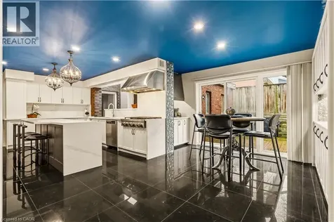 78 Terrace Drive Dundas ON L9H 3X2