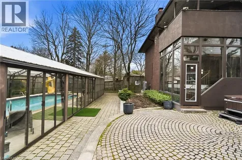 78 Terrace Drive Dundas ON L9H 3X2