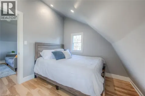 11 Glenwood Street Port Dover ON N0E 1N0