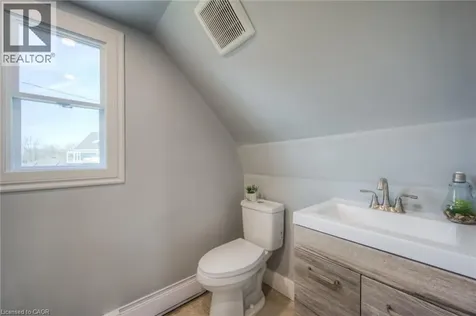 11 Glenwood Street Port Dover ON N0E 1N0