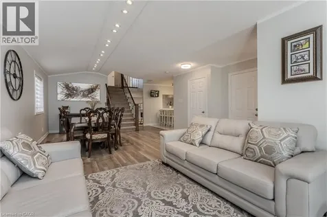 209 Portage Lane Mount Hope ON L0R 1W0