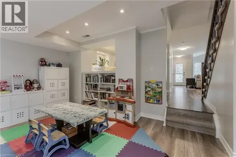209 Portage Lane Mount Hope ON L0R 1W0