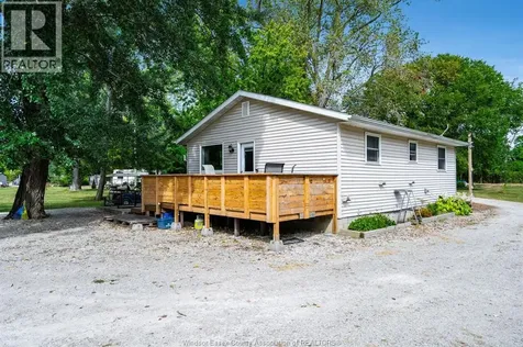 633 Point Pelee Drive Leamington ON N8H 3V4