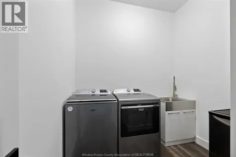 184 Grandview Kingsville ON N9Y 0C6
