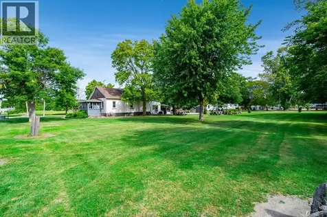 633 Point Pelee Drive Leamington ON N8H 3V4