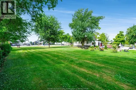 633 Point Pelee Drive Leamington ON N8H 3V4