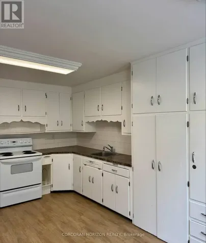 52 Walter Street Kitchener ON N2G 1S1