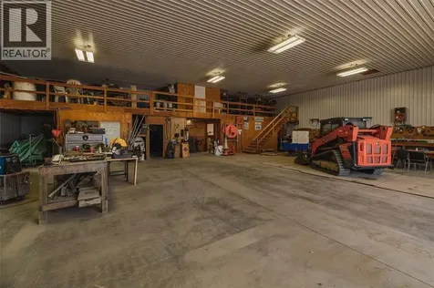 313 Centre Street Petrolia ON N0N 1R0