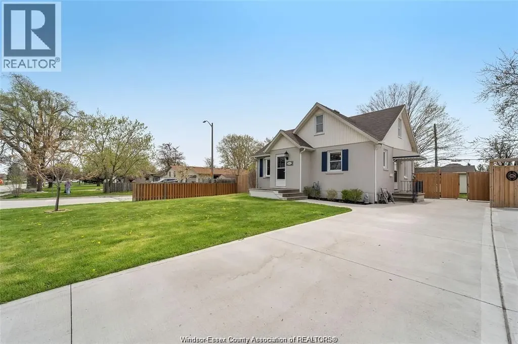 12357 Renaud Street Tecumseh ON N8N 1P9