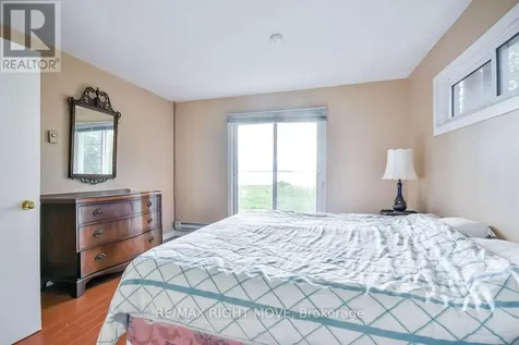 1467 Cunningham Crescent Severn ON L3V 7E1