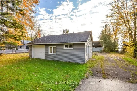 1467 Cunningham Crescent Severn ON L3V 7E1