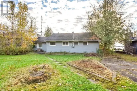 1467 Cunningham Crescent Severn ON L3V 7E1