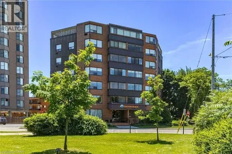 166 Mountain Park Avenue Hamilton ON L8V 1A1