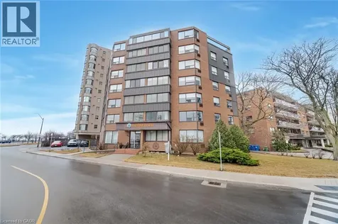 166 Mountain Park Avenue Hamilton ON L8V 1A1