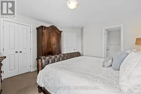 335 Wabasso Lane Ottawa ON K1T 0T2