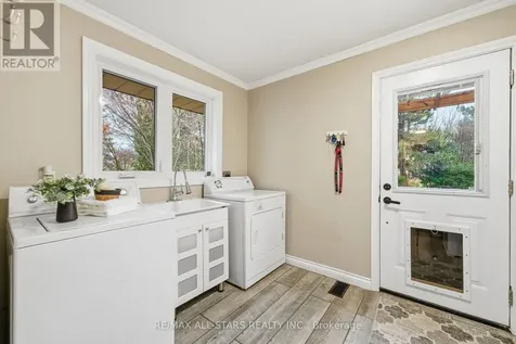 2407 Ashbridge Road Scugog ON L9L 1B4