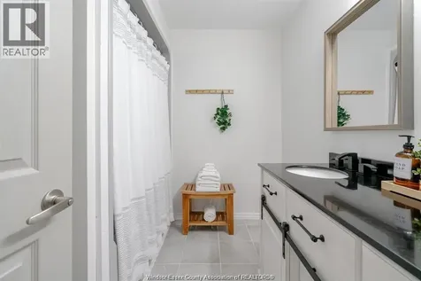 166 Stirling Street Lakeshore ON N0R 1A0