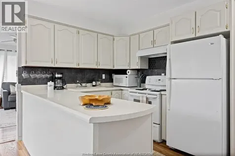 166 Stirling Street Lakeshore ON N0R 1A0