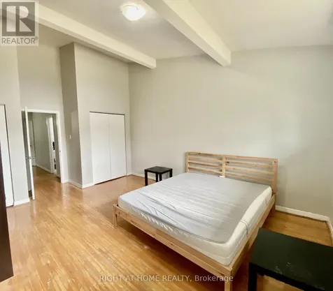 266 Westcourt Place Waterloo ON N2L 2R7