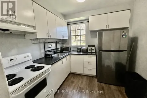 266 Westcourt Place Waterloo ON N2L 2R7
