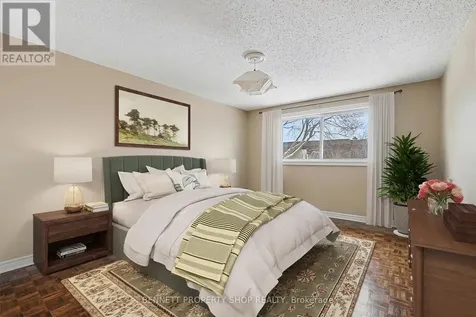 209 Ridgepark Private Ottawa ON K2G 1H1