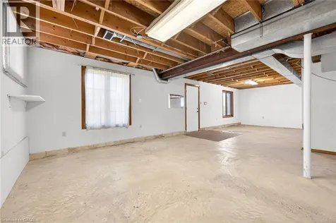 27 Trieste Place Hamilton ON L9B 2C3