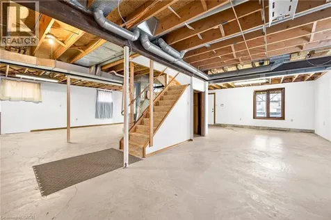 27 Trieste Place Hamilton ON L9B 2C3