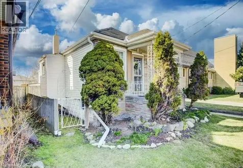 458 Upper Wentworth Street Hamilton ON L9A 4T7