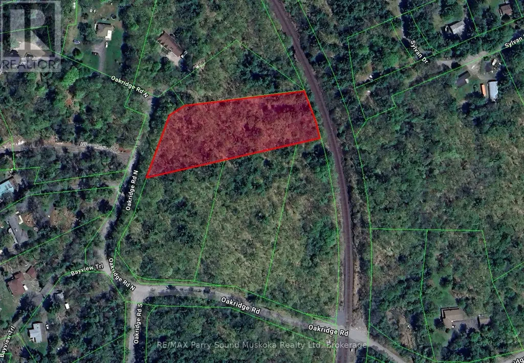 17 Oakridge Road North Mcdougall ON P2A 2W9