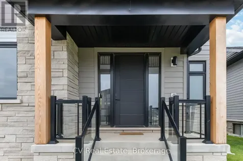 125 Stoneleigh Drive Blue Mountains ON L9Y 4X5