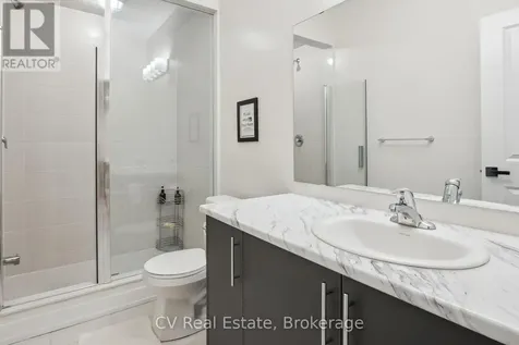 125 Stoneleigh Drive Blue Mountains ON L9Y 4X5