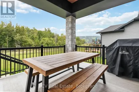 125 Stoneleigh Drive Blue Mountains ON L9Y 4X5