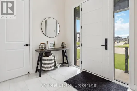 125 Stoneleigh Drive Blue Mountains ON L9Y 4X5
