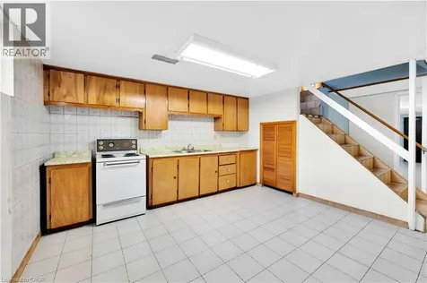 112 Purdy Crescent Hamilton ON L9A 3B3
