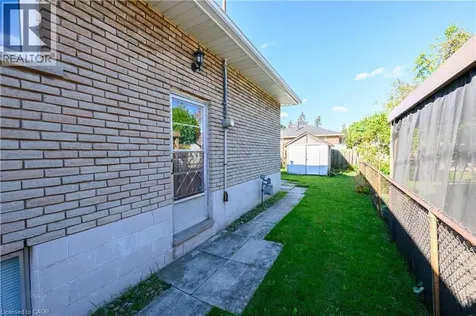 112 Purdy Crescent Hamilton ON L9A 3B3