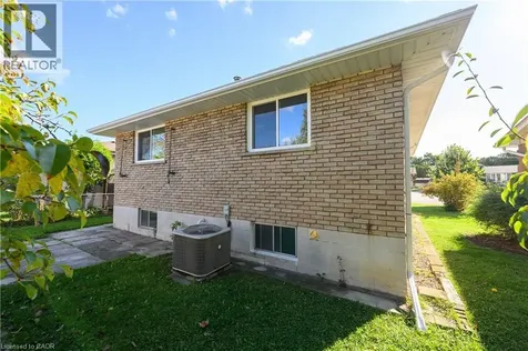 112 Purdy Crescent Hamilton ON L9A 3B3