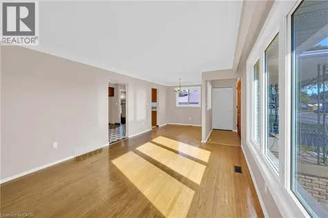 112 Purdy Crescent Hamilton ON L9A 3B3