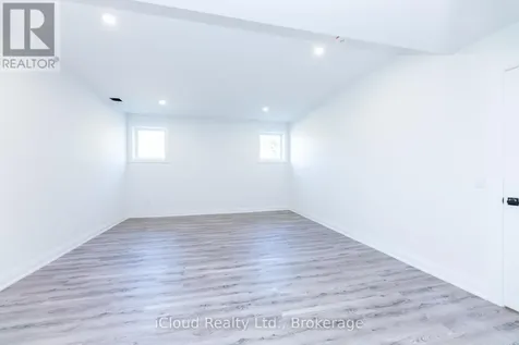 8 Prentis Court Melancthon ON L9V 3M9