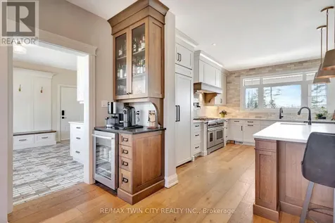 42 Parsonage Road Hamilton ON N3T 5M1