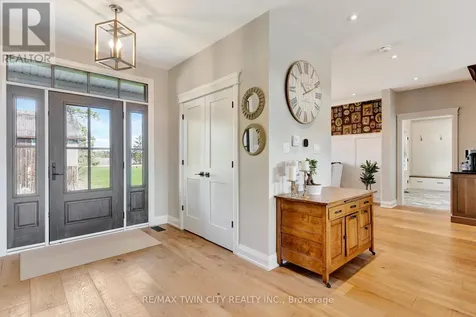 42 Parsonage Road Hamilton ON N3T 5M1