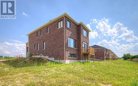 100 Moss Drive Cambridge ON N1T 0H1